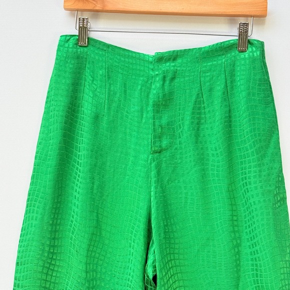 NEW ASTR the Label Small Green Wide‎ Leg Pants High Rise Textured Shiny Trousers - Picture 2 of 7